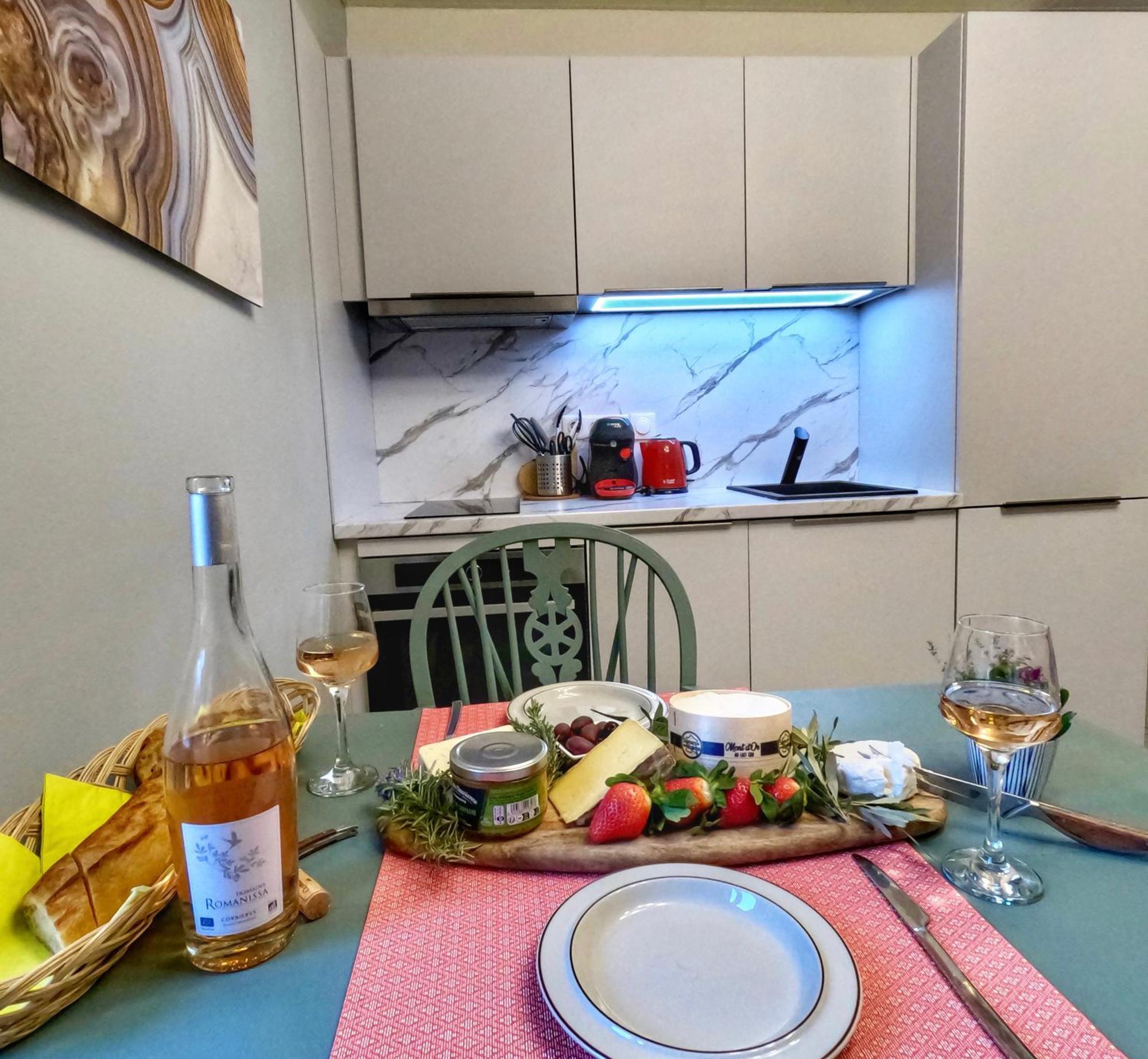3 Star Surdespine Historic 4 Chateaux Lastours Air Conditioned Εξωτερικό φωτογραφία
